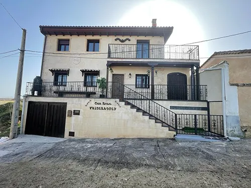 Casa Rural Valderaduey. Fachada